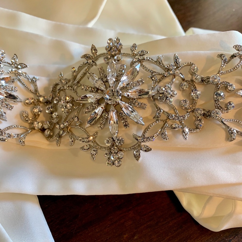 BRAND NEW - Ivory wedding dress sash